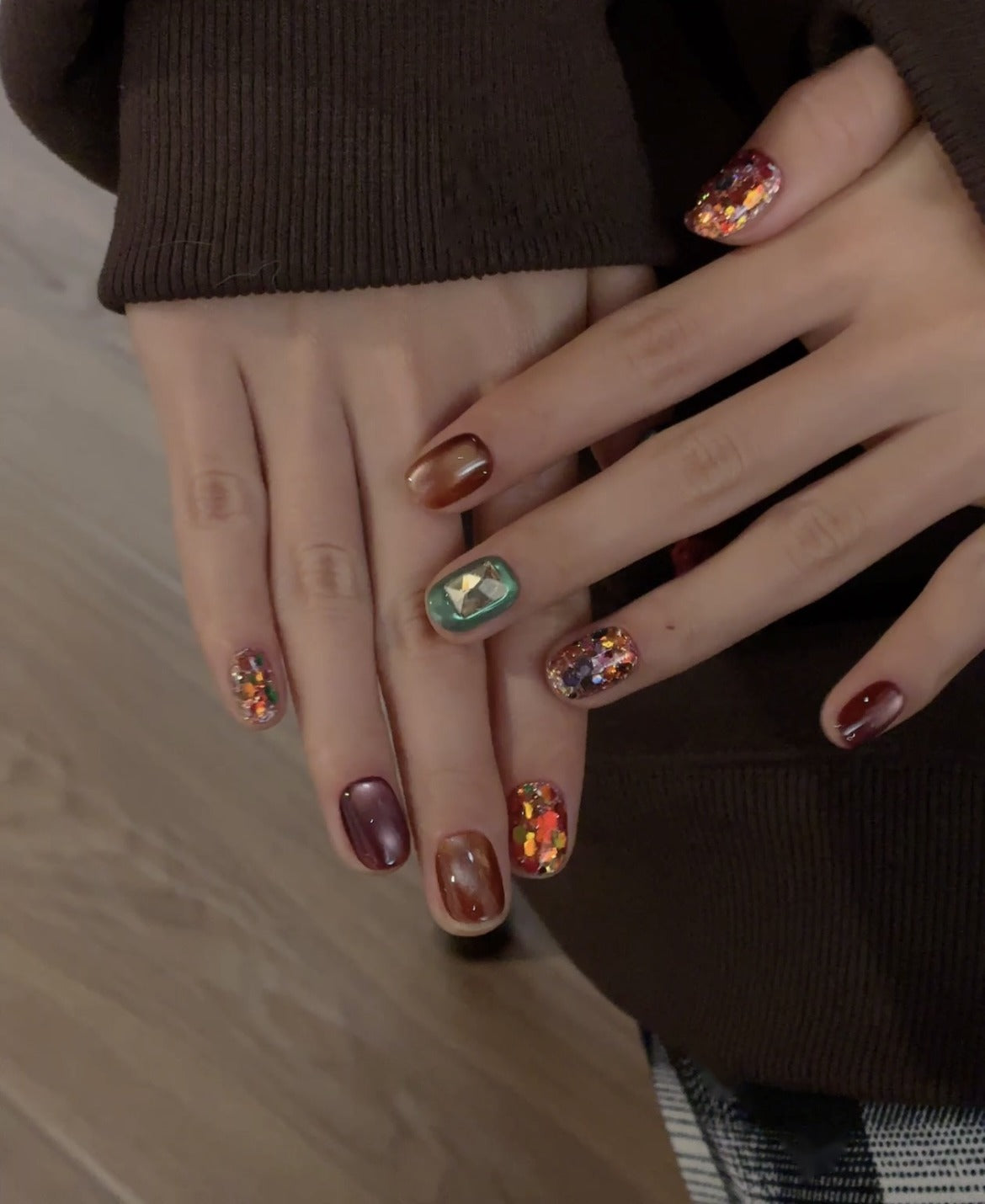 Wild Tangerine Sparkle — Juicy Orange-Red Chrome | Handmade Press-On Nails image 4